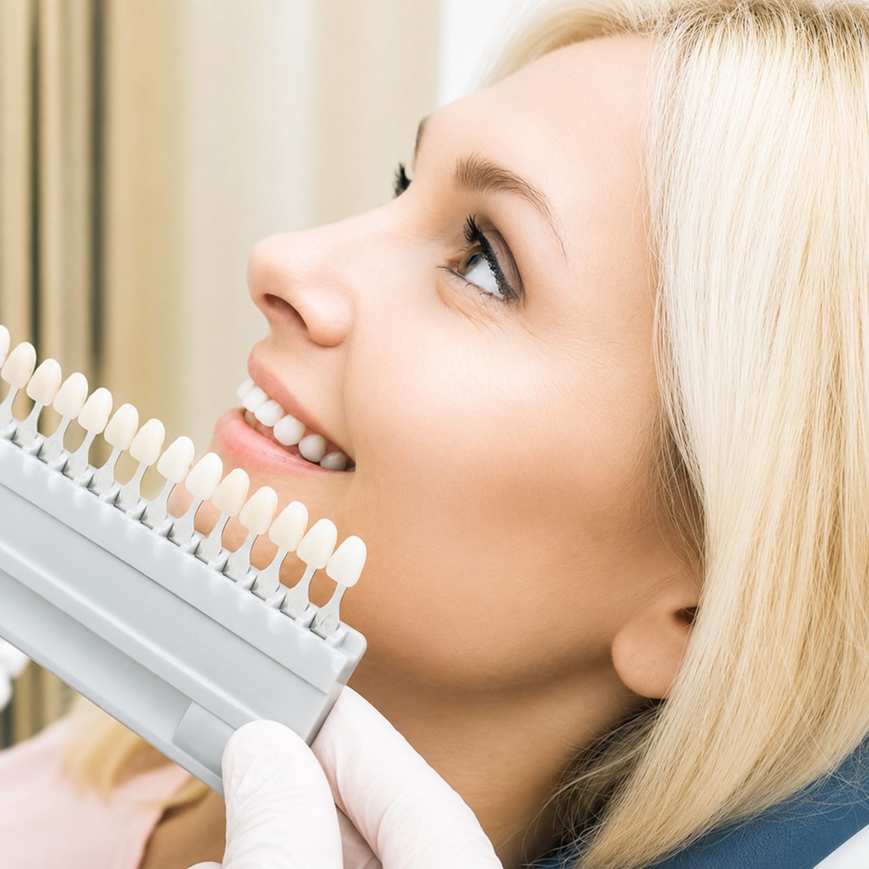 Professional teeth whitening treatment at Medusa Studio